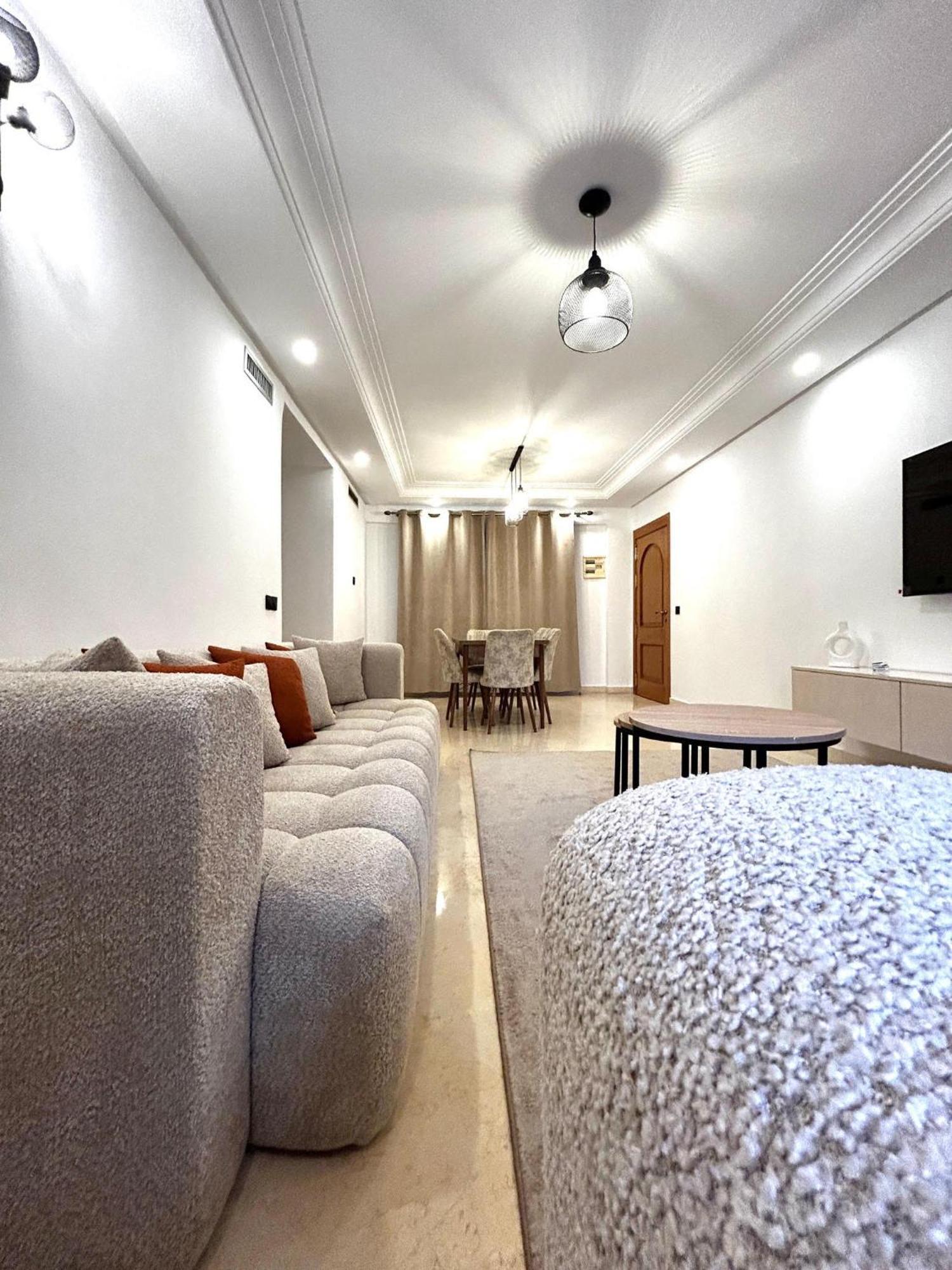 Charmant Appartement A Gueliz マラケシュ エクステリア 写真